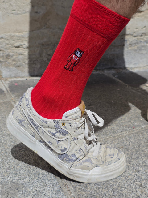 Luky 刺繡襪 - 全紅款